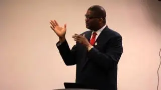 Former Chicago Bull Sidney Green Speaks at Triton College Clip One