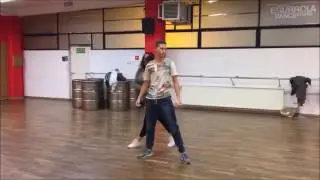 Adam Zdr&oacute;jkowski i Wiktoria Omyła trenują cha-chę
