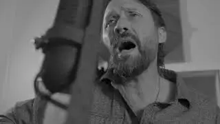 Holding You Down - Hootenanny 1 Mic - Featuring Travis Howard