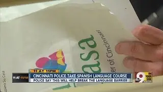 Cincinnati police officers learning Spanish