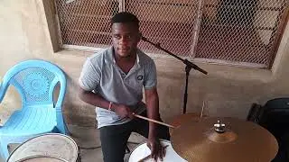 MANU WASHE the drummer 🥁 playing bango music 🎶