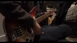 Tronographic rusty box + Rickenbacker