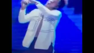 Desiigner Gets Hit In The Head With Mic At Bet Awards 2016
