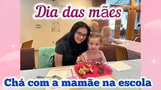 Chazinho com a mamãe na escola