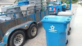 Republic Services bin delivery truck # 042