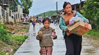 “A Single Mother and Little Mary Receive Charity Gifts This Cold Christmas.
