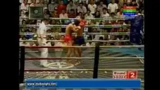 Apsara TV Khmer Boxing Hon chhun heng vs Pin Kon (Thai)  28/9/2013