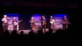 Doyle Lawson & Quicksilver- We'll Never Walk Alone
