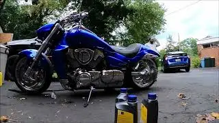 Changing oil on my m109r Suzuki boulevard #subscribe #youtube #fun #bts