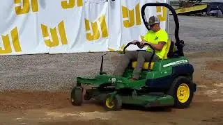 JOHN DEERE  Z -TRAK PRO ZERO TURN 535394 For Sale