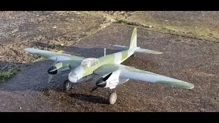 Warbirds Replicas Mosquito - Maiden flight