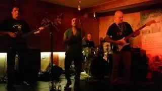 PEBBLEMAN on the 'Night Train' live at Cafe Roux