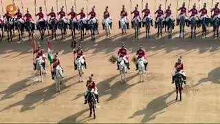 #WATCH | President Droupadi Murmu with the Chief Guests of #RepublicDay2026.