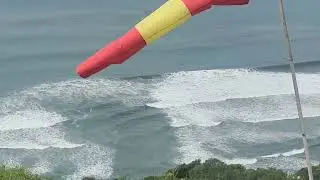 Hindari Rip Current Saat di Pantai !