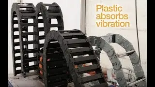 Plastic cable carrier vs metal cable carrier - vibration test