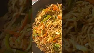 Best Maggi Chowmein Recipe Ever 🔥🔥 #shorts #maggi