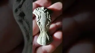 Leg of mystery #buttons #metaldetecting #coins #silver #gold #civilwar #jewellery