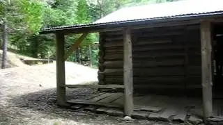 Hiking the Rogue Trail,www.whitewaterwarehouse.com