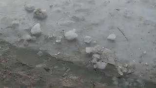 Olvad a jég, tilos a jégen tartózkodás!