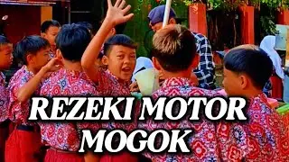 &ldquo;Baru Jam 10 Pagi Martabak Mini Sudah HABIS!&rdquo;