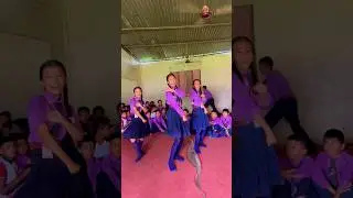 Maroon Color Sadiya❤️😘 #students #dance #trendingsong #shortvideo #keeploving #keepsupporting