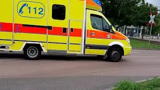 RTW Eisleben und GW-N Der Hauptwache Halle Saale