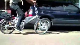 Riding a Sydney Electric Bicycle