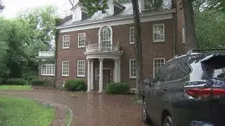 Historic De Pere home hosts yard sale