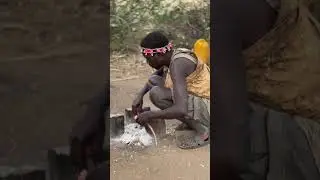 It&rsquo;s a cooking time 😋😄 Amazing cooking skills from Hadzabe people #viral #africa #hadzabetribe