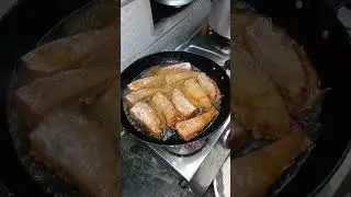 🐟Bombil Machi 🍳fry AMMI🤱 ke style 👩‍🍳mein #machhi #fry you like this video please subscribe