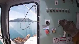 Ship's Crane Securing