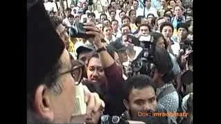 UI122. Awal mula demo'  Reformasi di Kampus Salemba