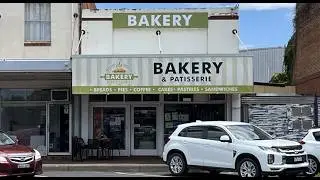 Meat pie tasting Quirindi Bakery & Patisserie