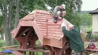 3/3 Restauration d'un ancien portique en bois (Heimatstil vers 1910) M. Marc Varidel , Sainte-Croix.