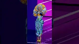 Странные наряды знаменитостей