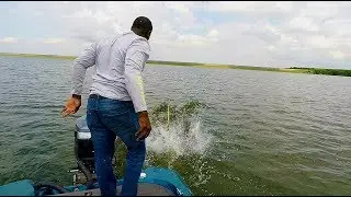 Пусть рыба сама к тебе приплывет!!! 😁
