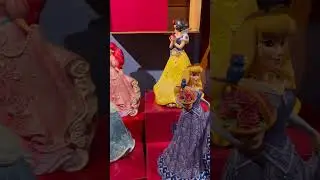 These #jimshore statues are HUGE!! Which #disneyprincess is your favorite?