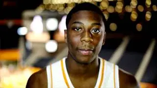 @Vol_Hoops Profile: Robert Hubbs III