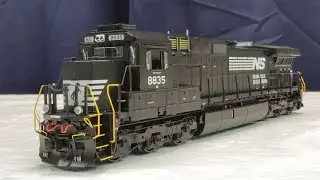 Review: Scaletrains C40-9 (Top Hat)