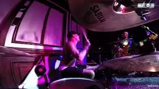 Shelton Woolright & I Am Giant - 'Razor Wire Reality' Live for BeatIt