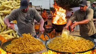 Bodybuilder FRIES SELLER 🍟 Pakistani Hardworking Vendor Selling Perfect Crispy French Fries