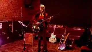 Message in a Bottle - Linda Jennings at The Buskers Ball (Altrincham)