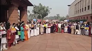 Opposition Parties stage protest over SIR#parliament#wintersession #aicc#tmc#rjd#electioncommission 