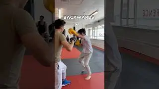 Master Forward AND Backward Boxing with This Padwork Drill! 🥊 #boxing #boxingtraining
