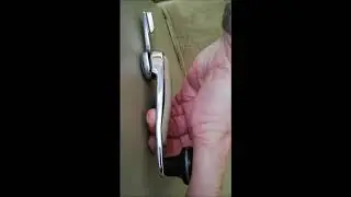 Mercedes Benz SL R107 Cabriokurbel abnehmen, remove soft top crank