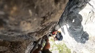 Akmenys krenta ir raudona yugo - tiksinti bomba