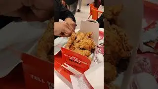 Yummy KFC Fried Chicken at Trivandrum Lulu Mall MUST Try👌✅ #kfcchicken #foodie #shorts #lulumall