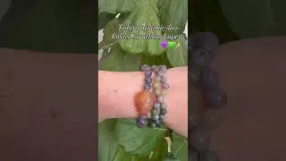 Today&rsquo;s bracelet mix - Lolite, Carnelian, Jasper 💜💚✨.  #carnelian #carnelianbracelet #diy