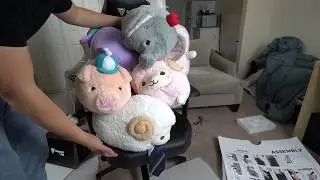 Unboxing the Secret Labs Titan gaming chair
