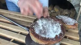 Brot & Pizza backen im franz&ouml;sischen Holzbackofen Steinbackofen Bausatz von Four Grand M&egrave;re